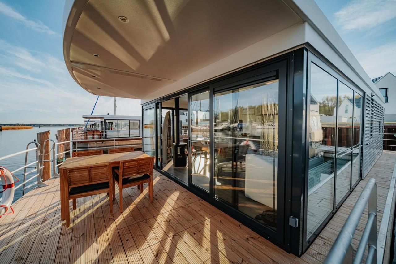 Schwimmendes Ferienhaus "Trinity" Ihr Seahome Auf Der Ostsee Peenemunde Buitenkant foto