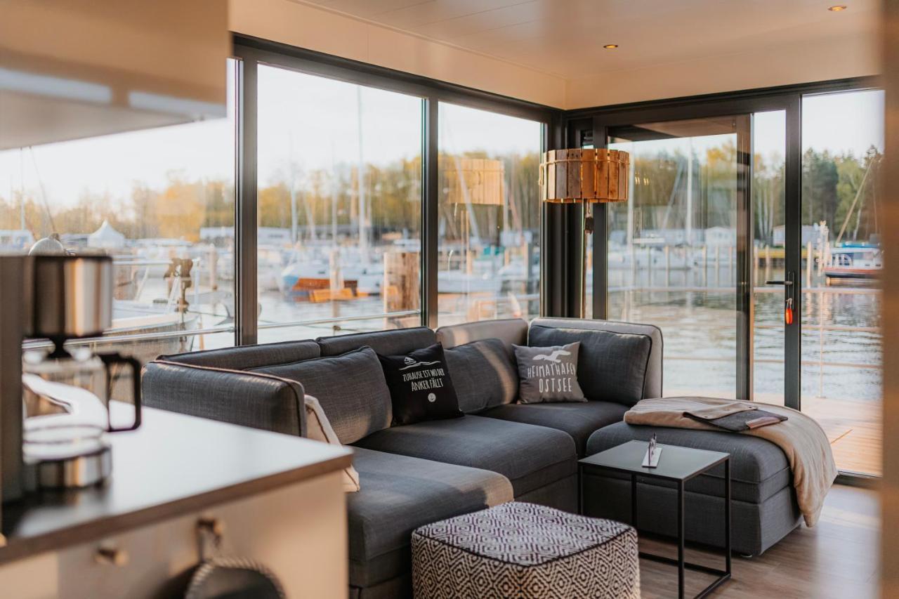 Schwimmendes Ferienhaus "Trinity" Ihr Seahome Auf Der Ostsee Peenemunde Buitenkant foto